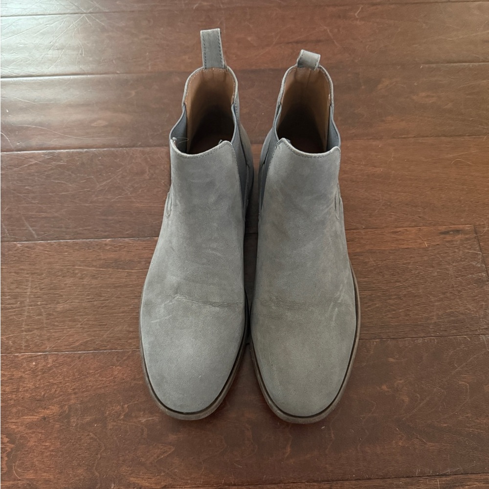 Gray Suede Men's Chelsea Boots